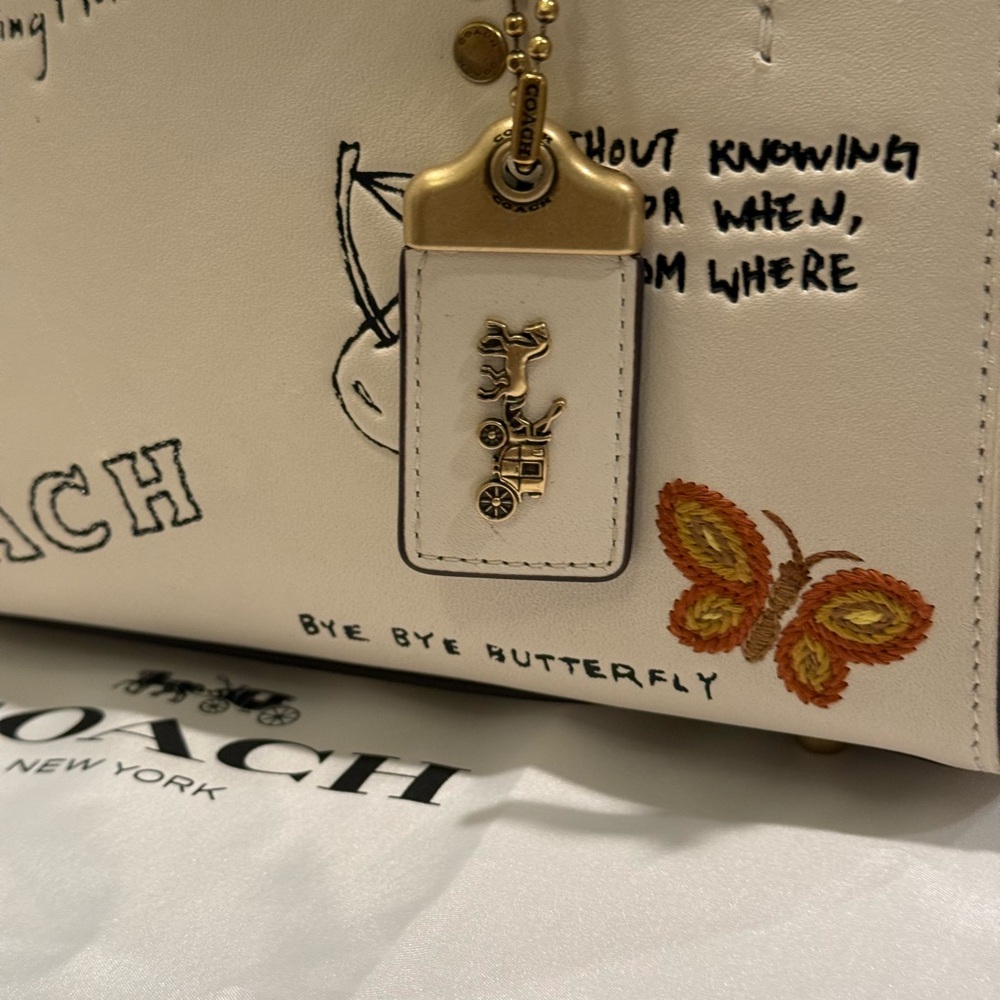 Coach Rogue 26 in Sketch Print - Picture 5 of 9